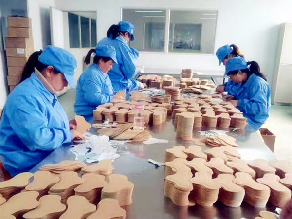 膏藥貼牌是什么意思？委托膏藥代加工的優(yōu)勢是什么？